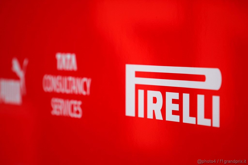 Valencia Test Febbraio 2011, Pirelli 