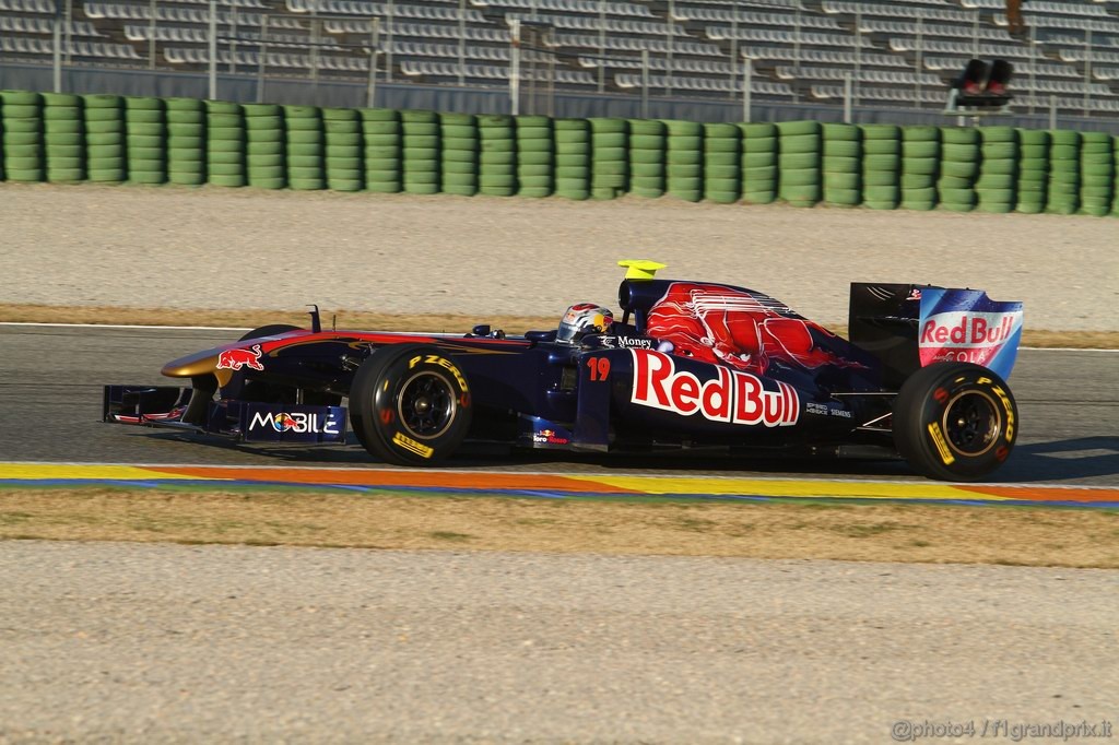 Valencia Test Febbraio 2011, Jaime Alguersuari (SPA), Scuderia Toro Rosso, STR6 