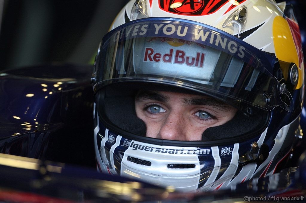 Valencia Test Febbraio 2011, Jaime Alguersuari (SPA), Scuderia Toro Rosso, STR6 