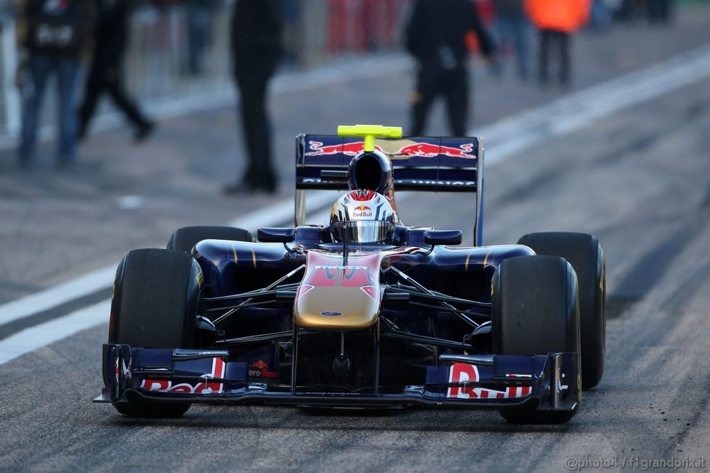 Valencia Test Febbraio 2011, Jaime Alguersuari (SPA), Scuderia Toro Rosso, STR6 