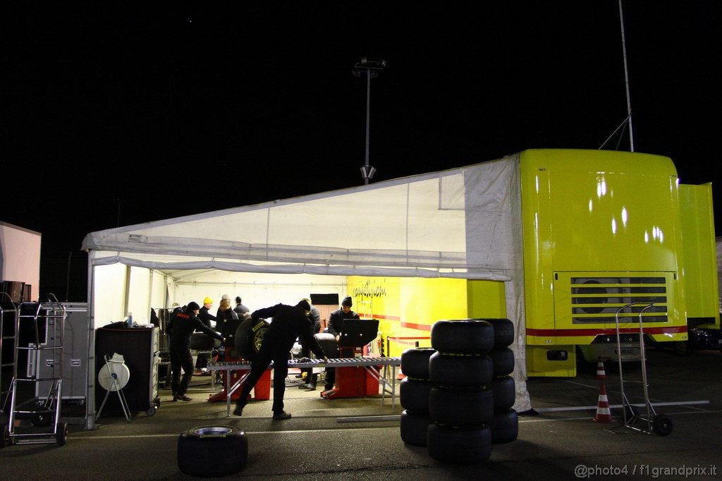 Valencia Test Febbraio 2011, Tyres Pirelli