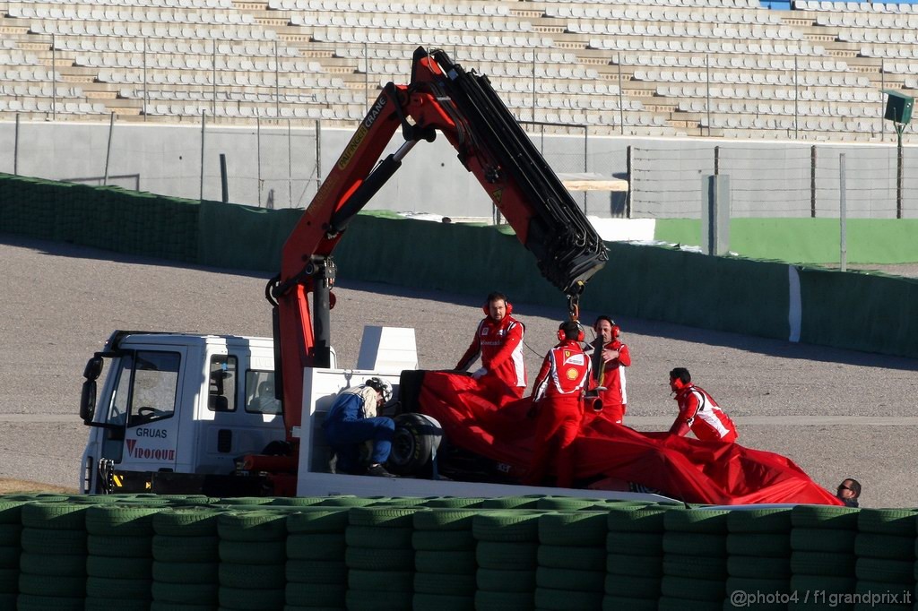 Valencia Test Febbraio 2011, 03.02.2011
Felipe Massa (BRA), Ferrari stops on track 