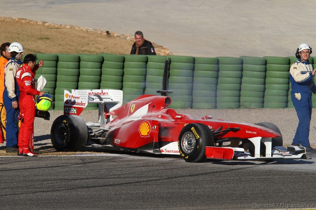 Valencia Test Febbraio 2011, 03.02.2011  
Felipe Massa (BRA), Ferrari blows up his engine