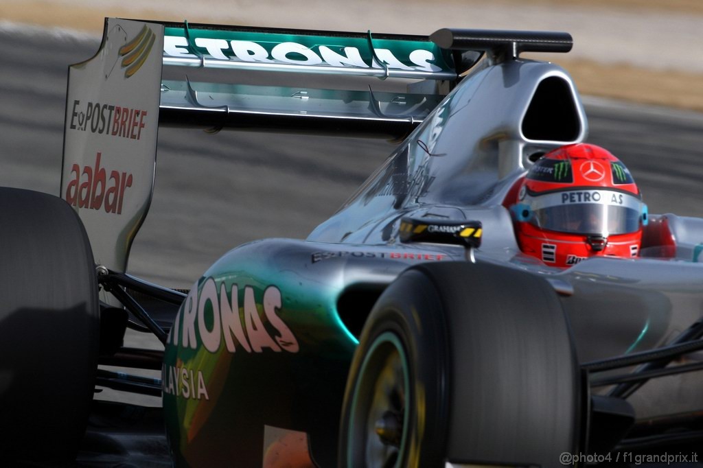 Valencia Test Febbraio 2011, 03.02.2011
Michael Schumacher (GER), Mercedes GP Petronas F1 Team using a moveable rear wing 