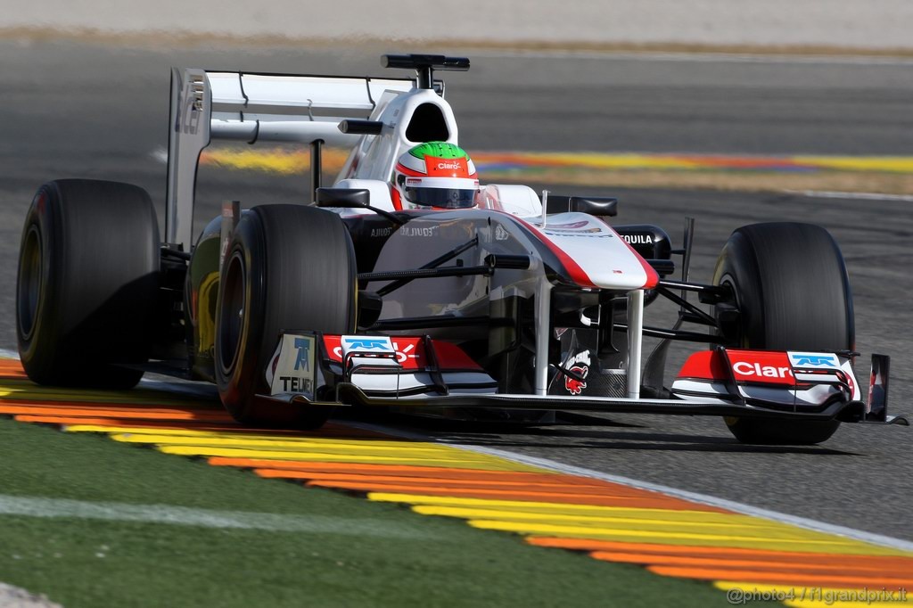 Valencia Test Febbraio 2011, 03.02.2011 
Sergio PÈrez (MEX), Sauber F1 Team, C30  using a moveable rear wing 