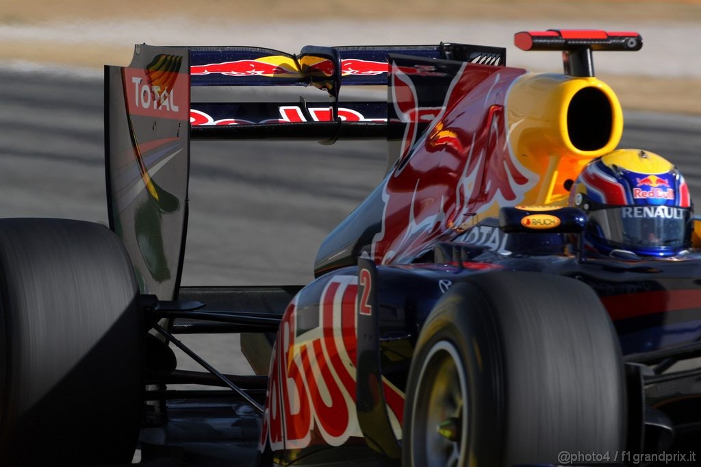Valencia Test Febbraio 2011, 03.02.2011 
Mark Webber (AUS), Red Bull Racing, RB7  using a moveable rear wing 