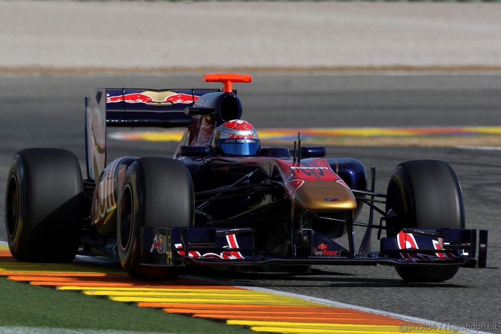 Valencia Test Febbraio 2011, 03.02.2011 
SÈbastien Buemi (SUI), Scuderia Toro Rosso, STR06 