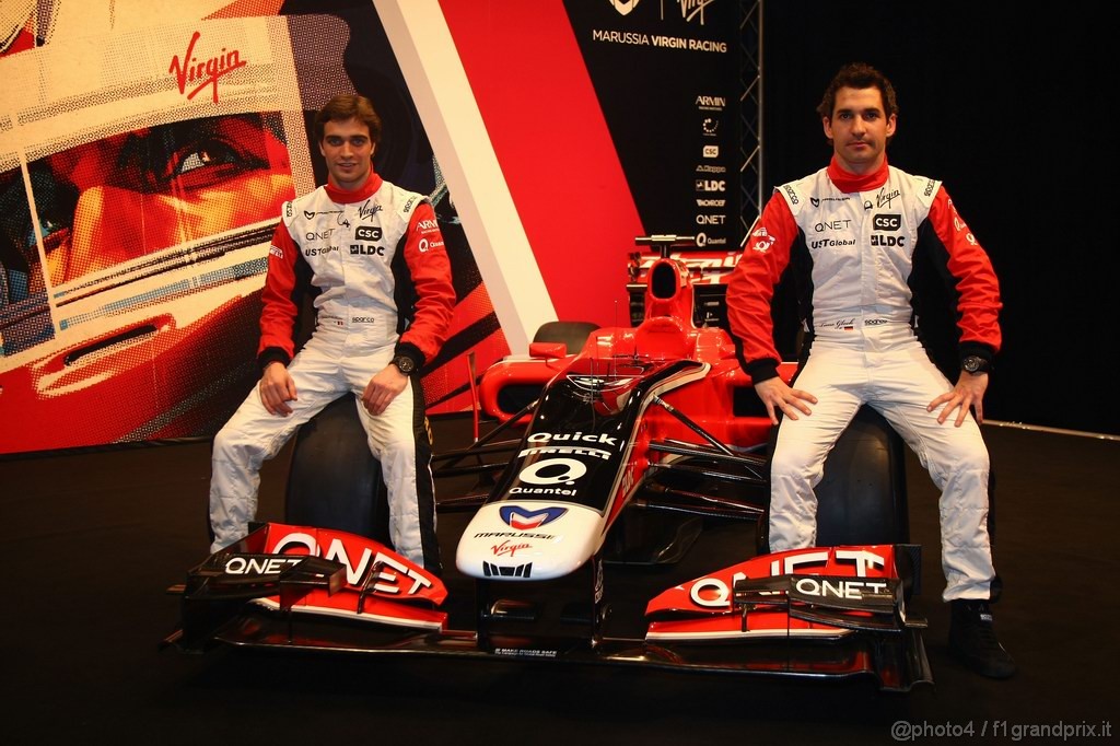 Virgin MVR 02,
Timo Glock (GER), Marussia Virgin Racing e Jerome d'Ambrosio (BEL), Marussia Virgin Racing VR-02