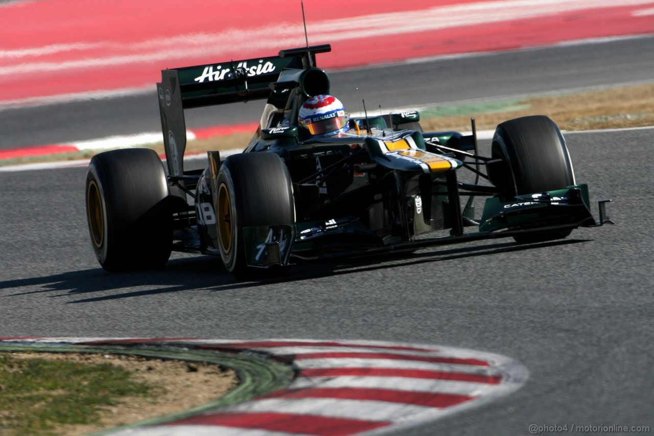 Barcelona Test Febbraio 2012, 23.02.2012, Barcelona, Spain,
Vitaly Petrov (RUS), Caterham F1 Team   - Formula 1 Testing, day 3 - Formula 1 World Championship 