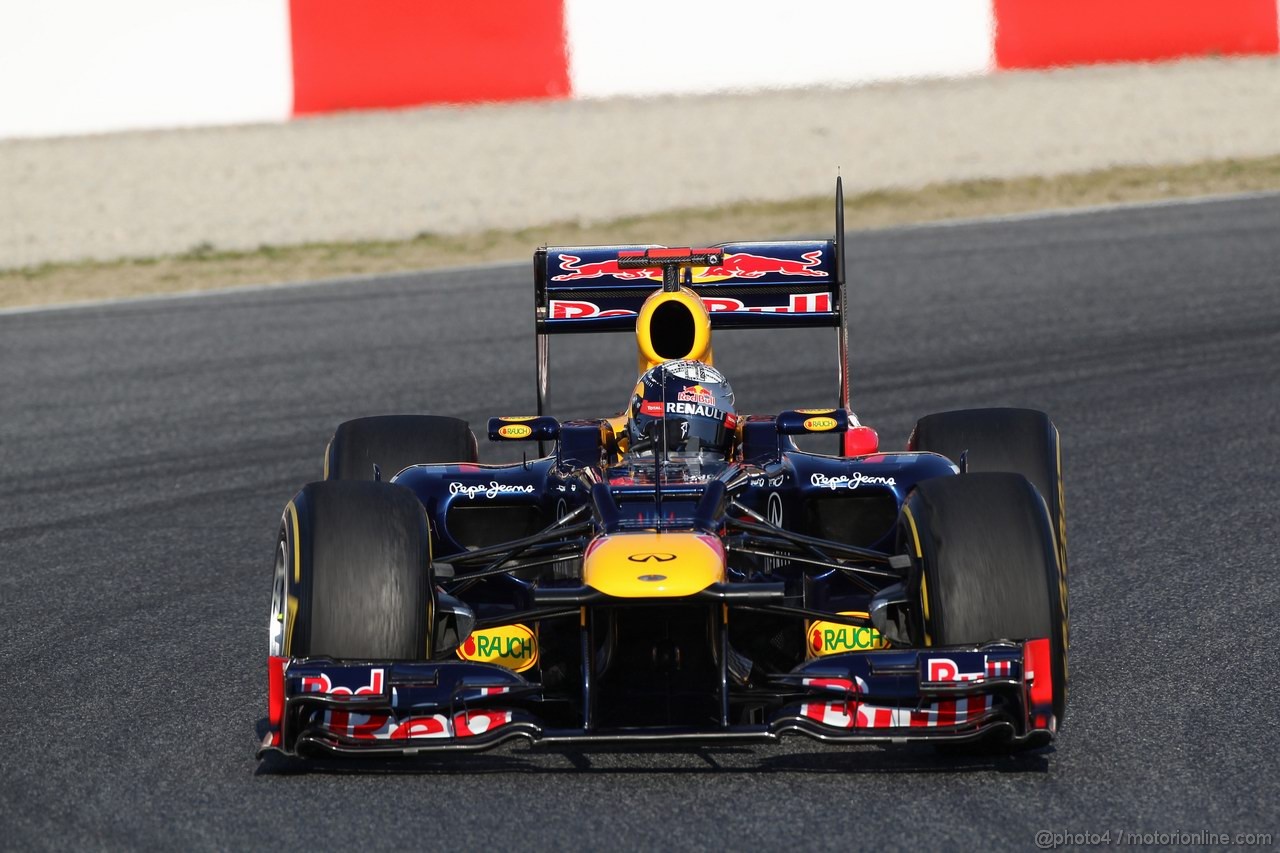 Barcelona Test Febbraio 2012, 21.02.2012, Barcelona, Spain,
Sebastian Vettel (GER), Red Bull Racing - Formula 1 Testing, day 1 - Formula 1 World Championship 
