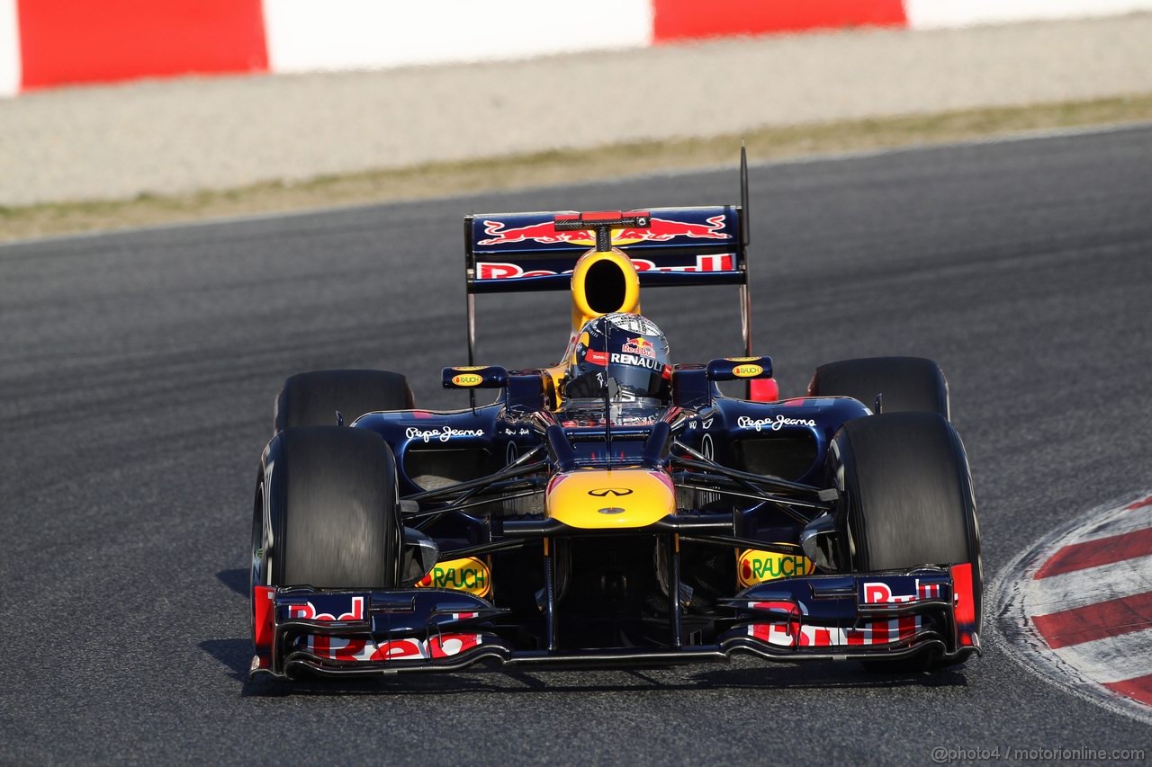 Barcelona Test Febbraio 2012, 21.02.2012, Barcelona, Spain,
Sebastian Vettel (GER), Red Bull Racing - Formula 1 Testing, day 1 - Formula 1 World Championship 