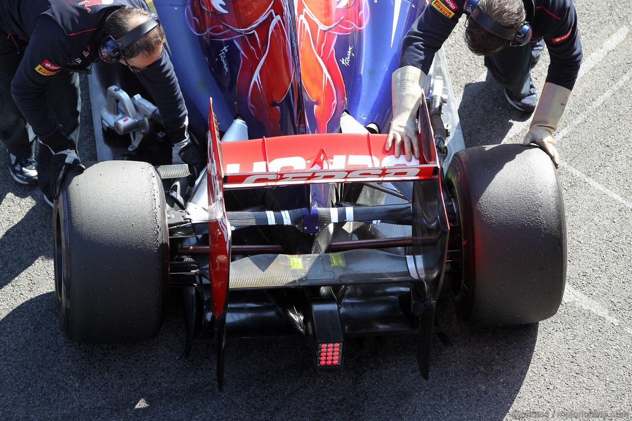 Barcelona Test Febbraio 2012, 21.02.2012 Barcelona, Spain,
Toro Rosso rear wing - Formula 1 Testing, day 1 - Formula 1 World Championship 