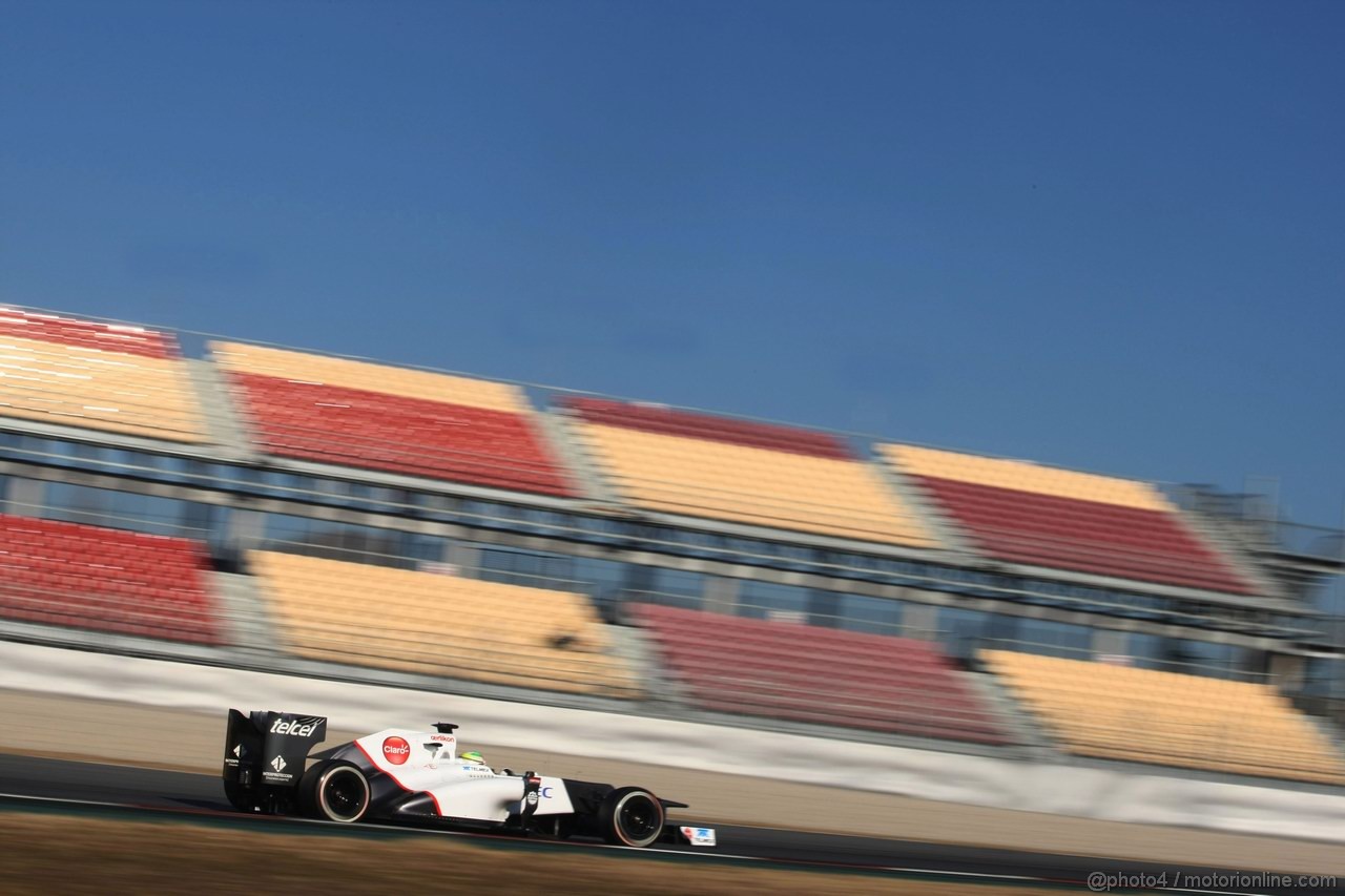 Barcelona Test Febbraio 2012, 22.02.2012, Barcelona, Spain,
Sergio Perez (MEX), Sauber F1 Team   - Formula 1 Testing, day 2 - Formula 1 World Championship 