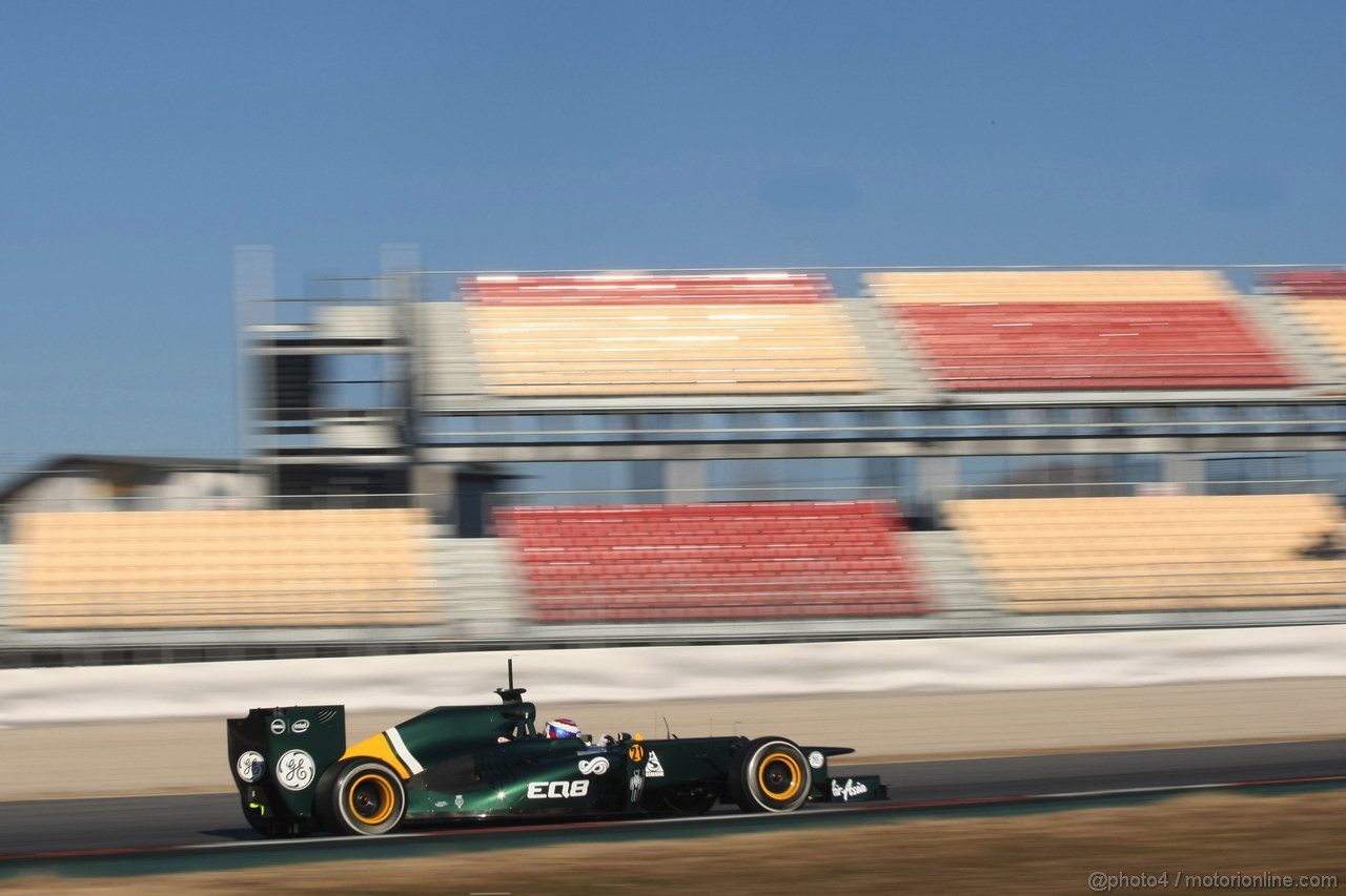 Barcelona Test Febbraio 2012, 22.02.2012, Barcelona, Spain,
Vitaly Petrov (RUS), Caterham F1 Team   - Formula 1 Testing, day 2 - Formula 1 World Championship 