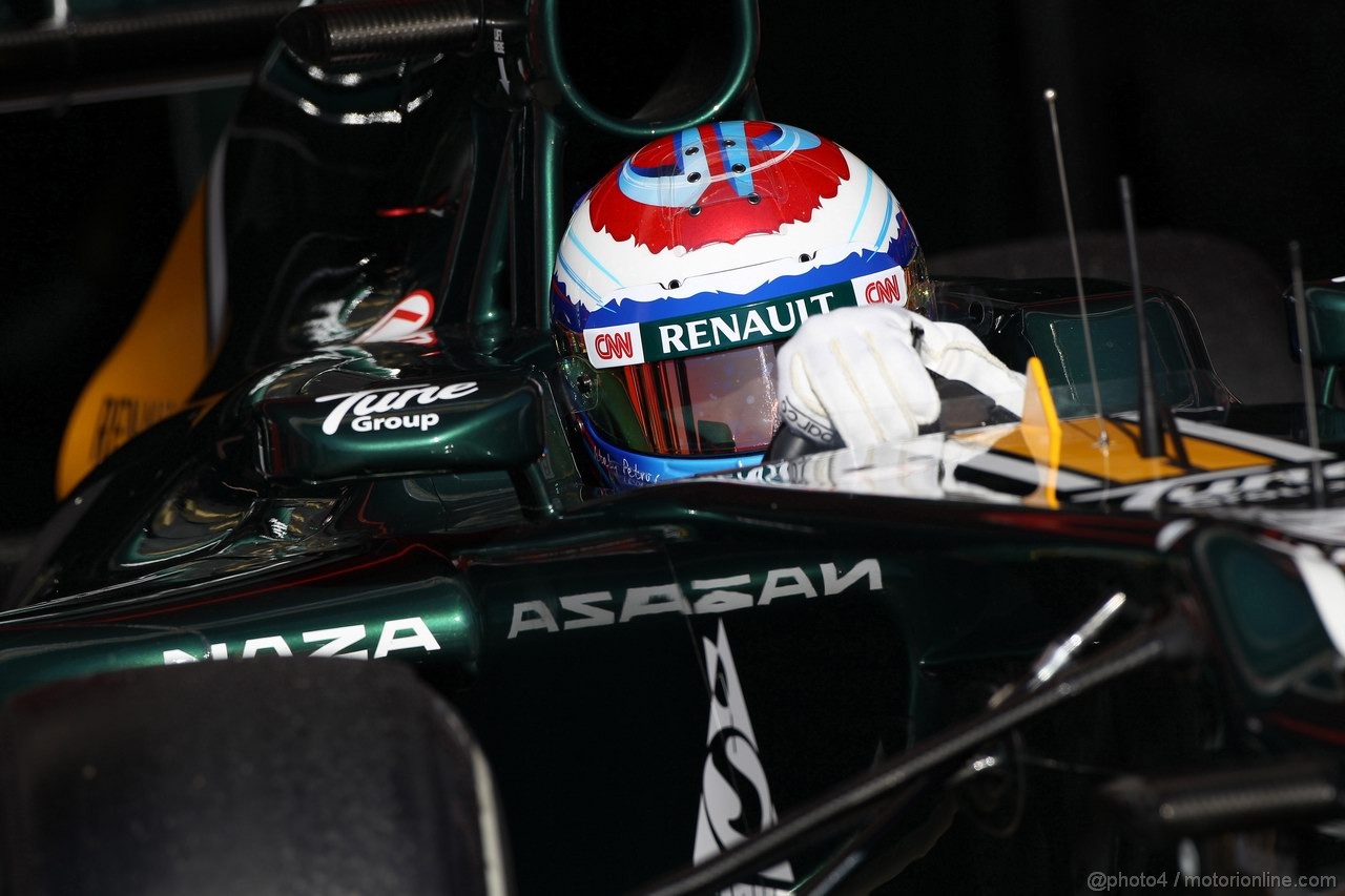 Barcelona Test Febbraio 2012, 22.02.2012, Barcelona, Spain,
Vitaly Petrov (RUS), Caterham F1 Team  - Formula 1 Testing, day 2 - Formula 1 World Championship 