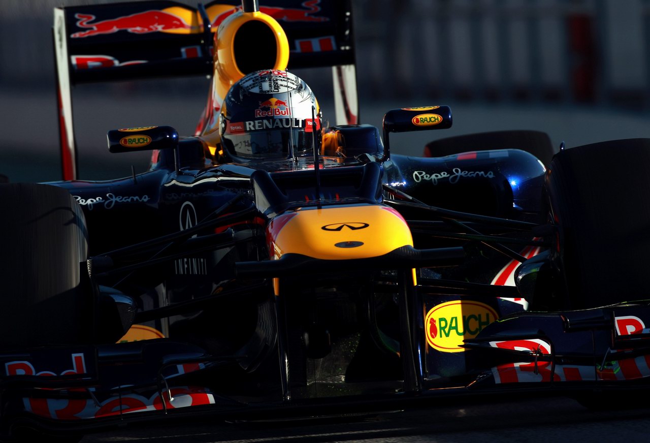 Barcelona Test Febbraio 2012, BARCELONA, SPAIN - FEBRUARY 22:  Sebastian Vettel of Germany e Red Bull Racing in action  during day two of Formula One winter testing at Circuit de Catalunya on February 22, 2012 in Barcelona, Spain.  (Photo by Mark Thompson/Getty Images)