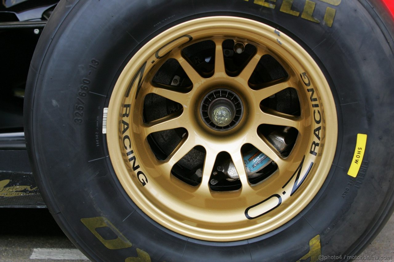 Barcelona Test Marzo 2012, 04.03.2012 Pirelli Tyres, OZ Wheels 