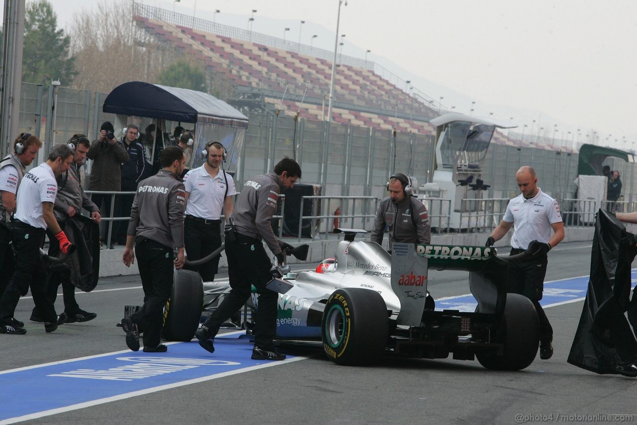 Barcelona Test Marzo 2012, 04.03.2012 Michael Schumacher (GER), Mercedes AMG F1 W03 