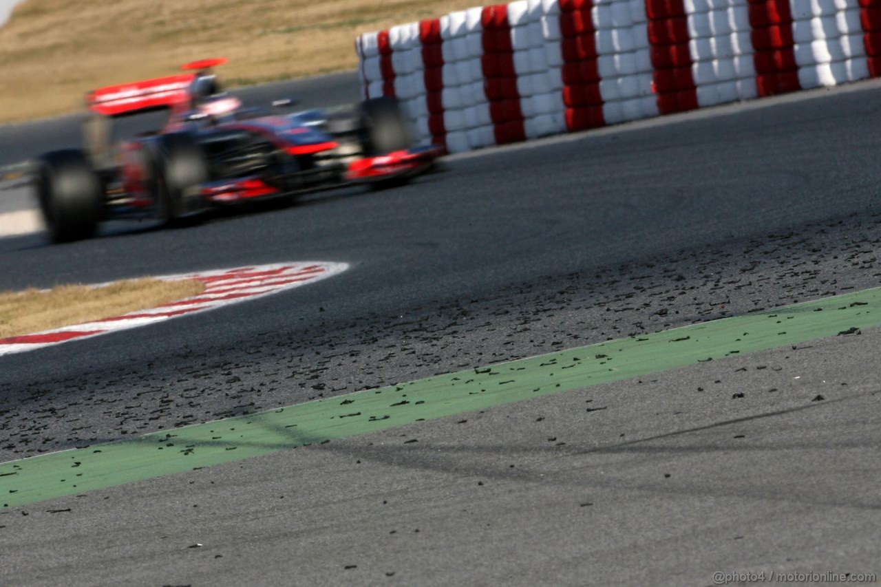 Barcelona Test Marzo 2012, 01.03.2012
Pirelli tires, Jenson Button (GBR), McLaren Mercedes