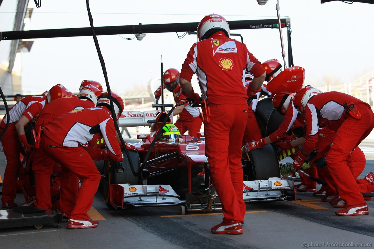 Barcelona Test Marzo 2012, 01.03.2012
Felipe Massa (BRA), Ferrari pit stop 