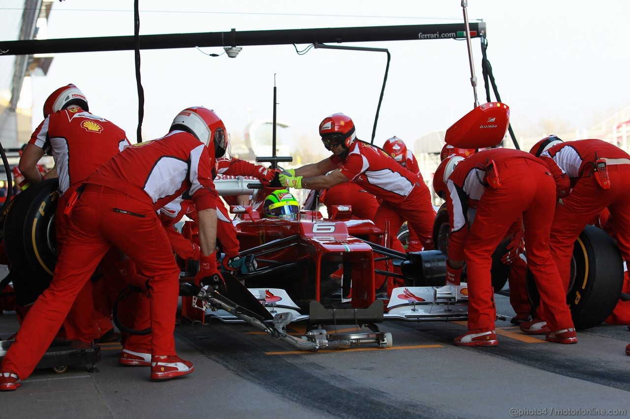 Barcelona Test Marzo 2012, 01.03.2012
Felipe Massa (BRA), Ferrari pit stop