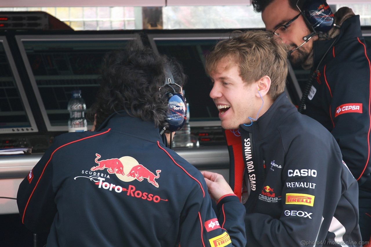 Barcelona Test Marzo 2012, 03.03.2012
Sebastian Vettel (GER), Red Bull Racing with his old racing engineer  Laurent Mekies (FRA), Chief Engineer, Scuderia Toro Rosso