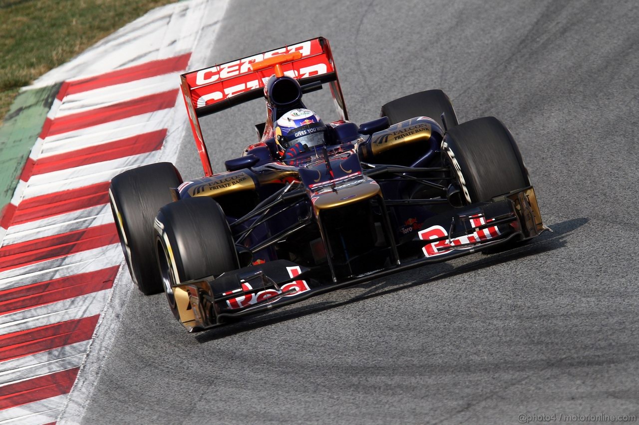Barcelona Test Marzo 2012, 03.03.2012 Daniel Ricciardo (AUS), Toro Rosso STR7 