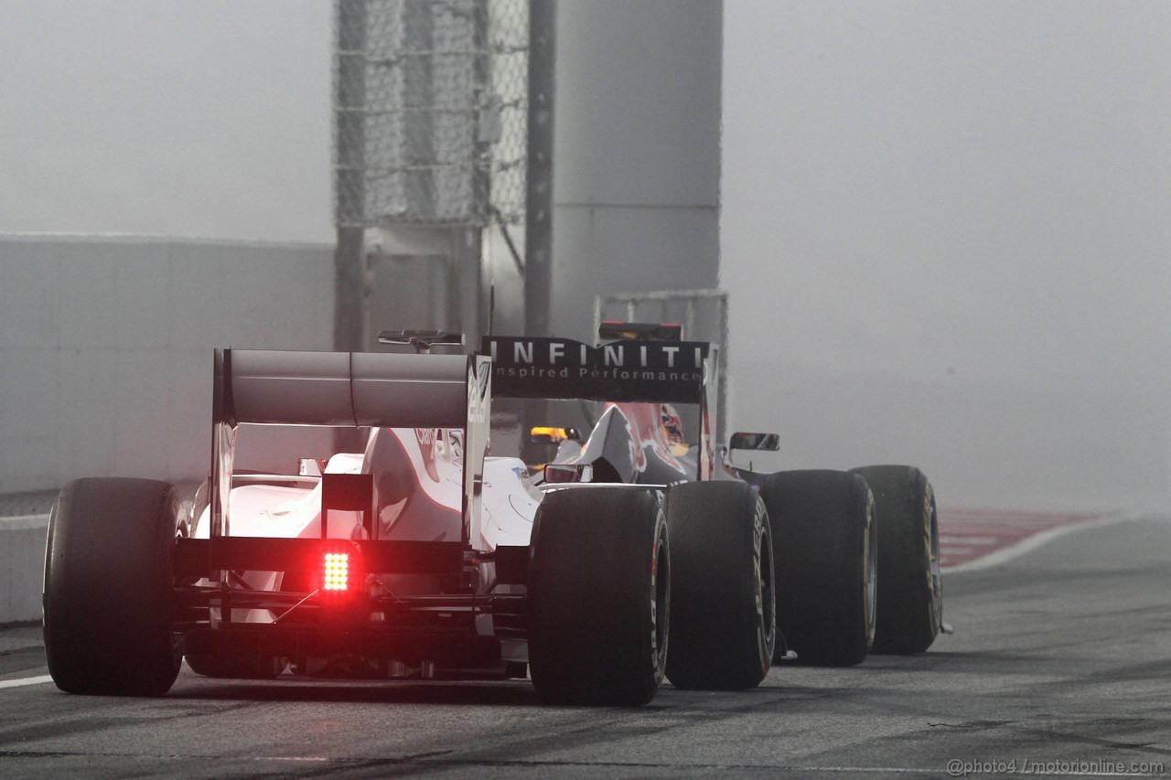 Barcelona Test Marzo 2012, 02.04.2012
Kamui Kobayashi (JAP), Sauber F1 Team e Sebastian Vettel (GER), Red Bull Racing   