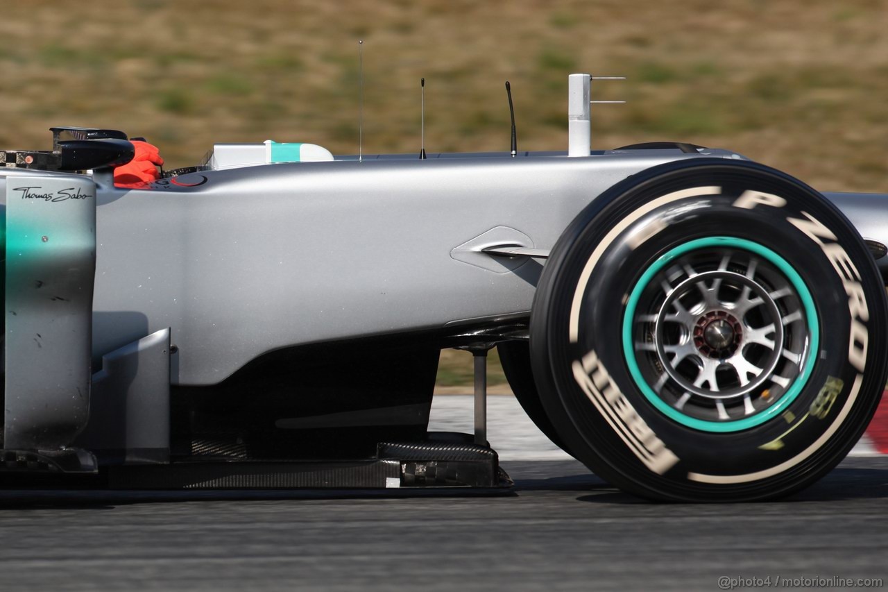 Barcelona Test Marzo 2012, 02.04.2012
Mercedes AMG Petronas tea tray area 