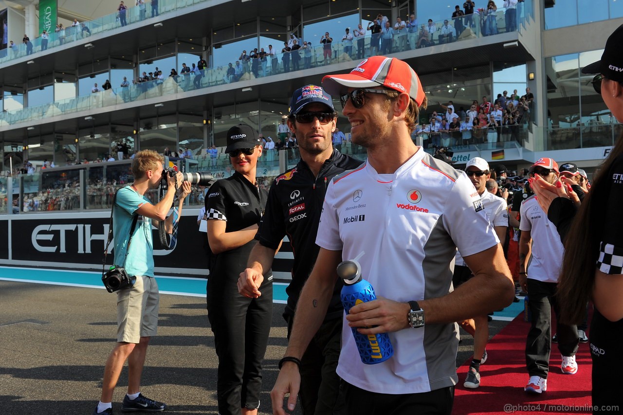GP ABU DHABI, Drivers Parade: Jenson Button (GBR) McLaren Mercedes MP4-27 e Mark Webber (AUS) Red Bull Racing RB8