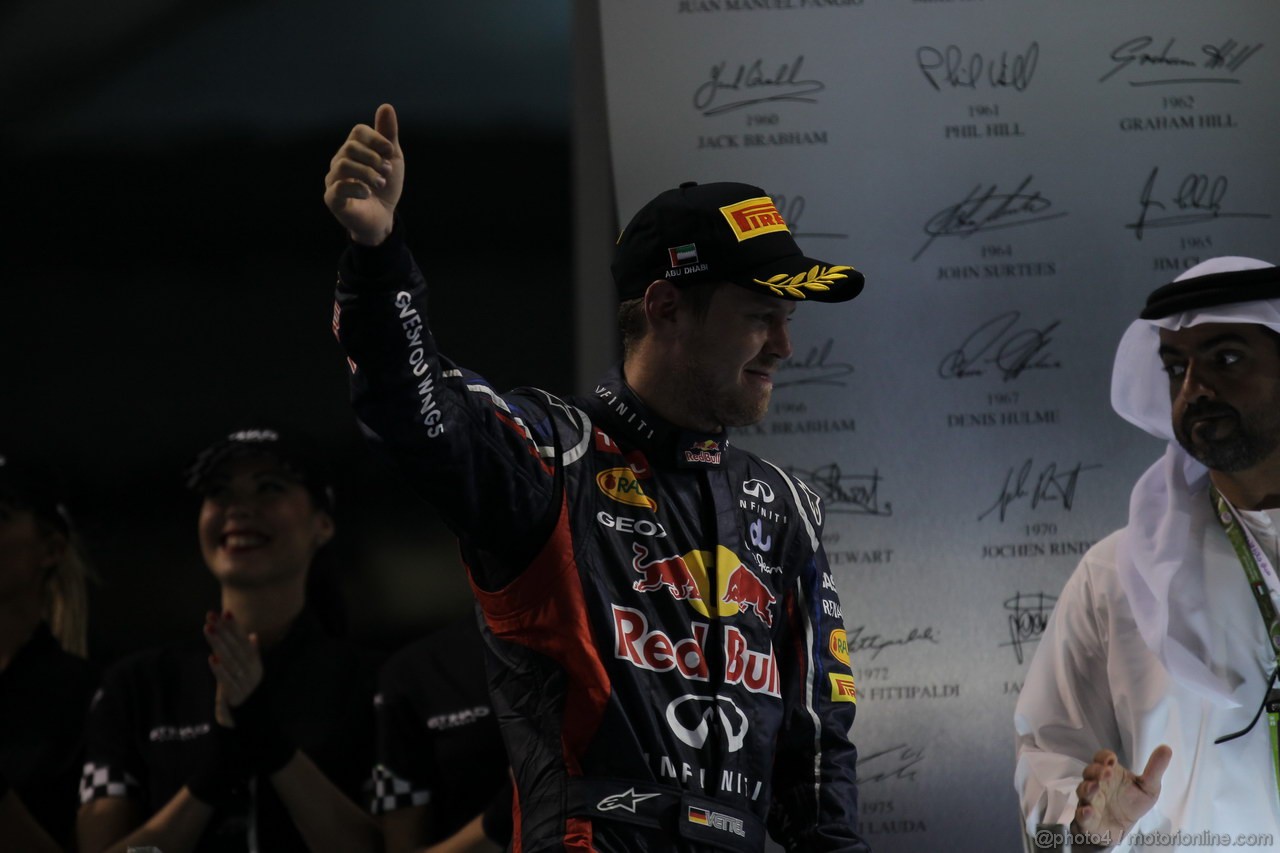 GP ABU DHABI, Podium: Sebastian Vettel (GER) Red Bull Racing RB8 (terzo)