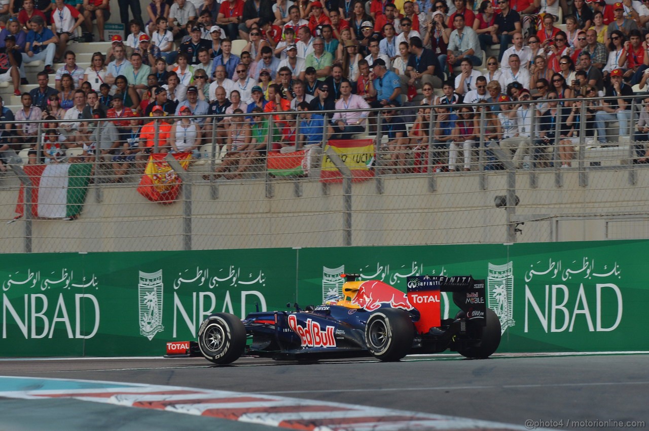 GP ABU DHABI, Gara: Sebastian Vettel (GER) Red Bull Racing RB8