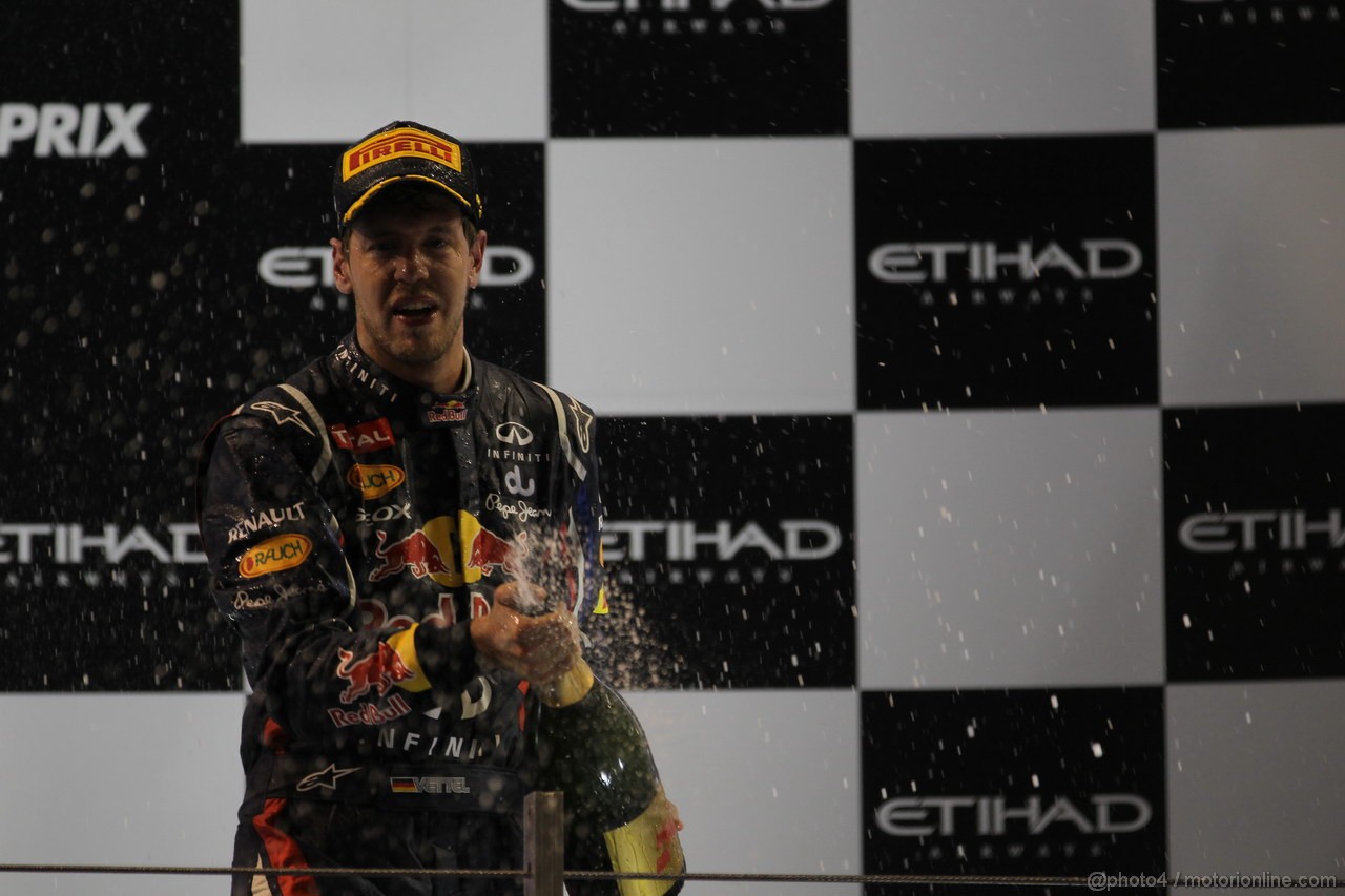 GP ABU DHABI, Podium: Sebastian Vettel (GER) Red Bull Racing RB8 (terzo)