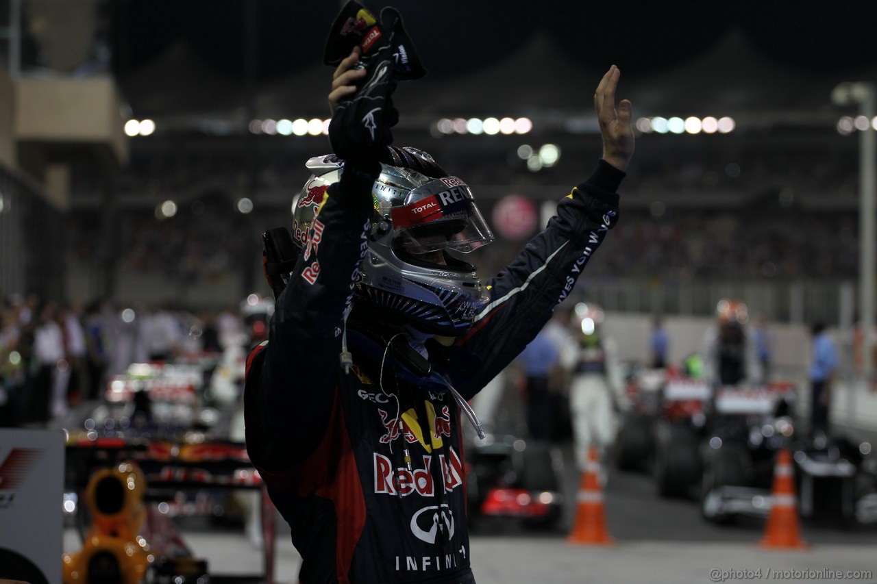 GP ABU DHABI, Podium: Sebastian Vettel (GER) Red Bull Racing RB8 (terzo)