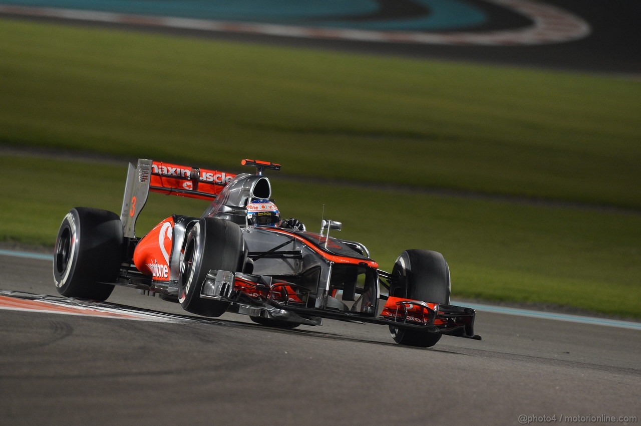 GP ABU DHABI, Gara: Jenson Button (GBR) McLaren Mercedes MP4-27