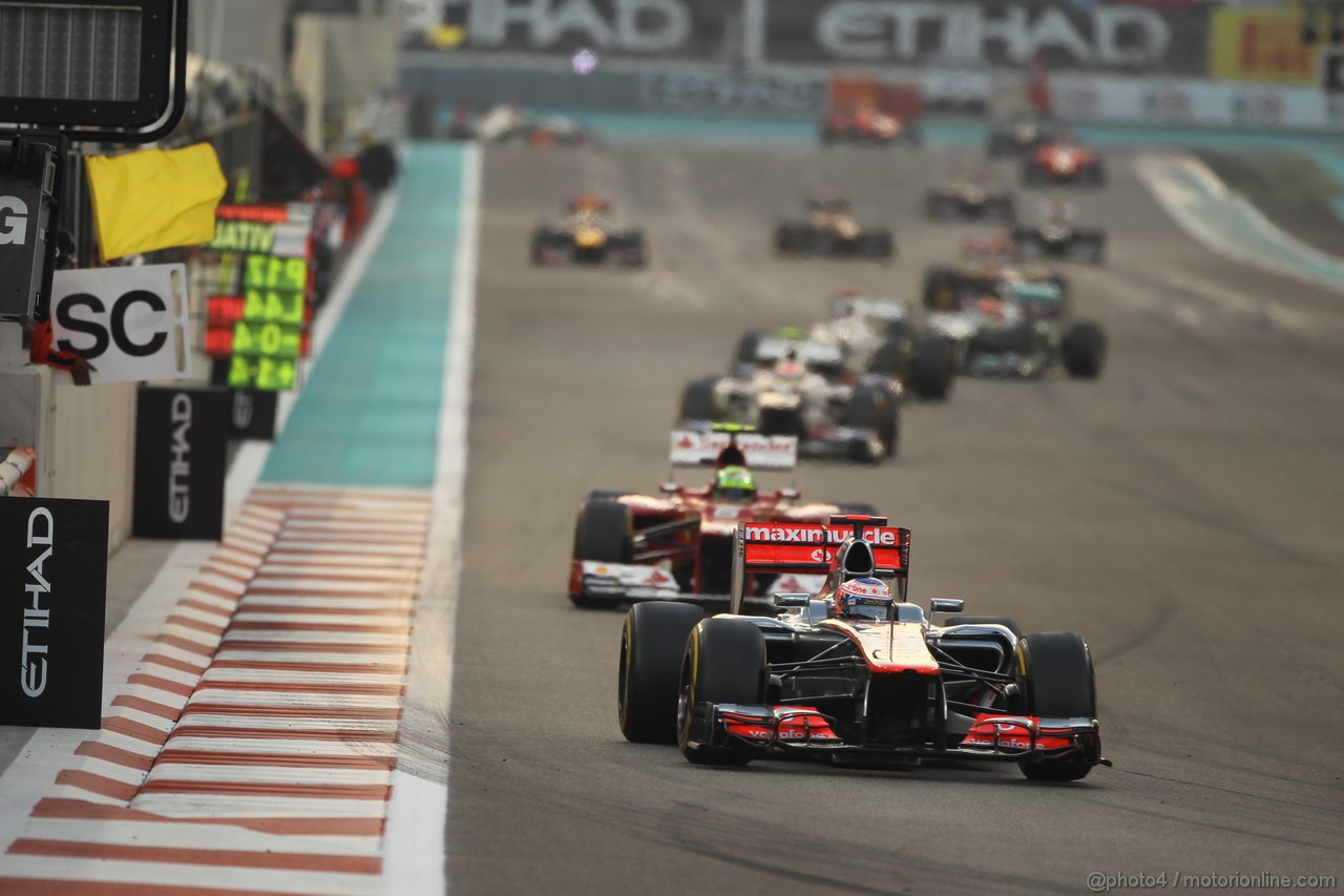 GP ABU DHABI, Gara: Jenson Button (GBR) McLaren Mercedes MP4-27