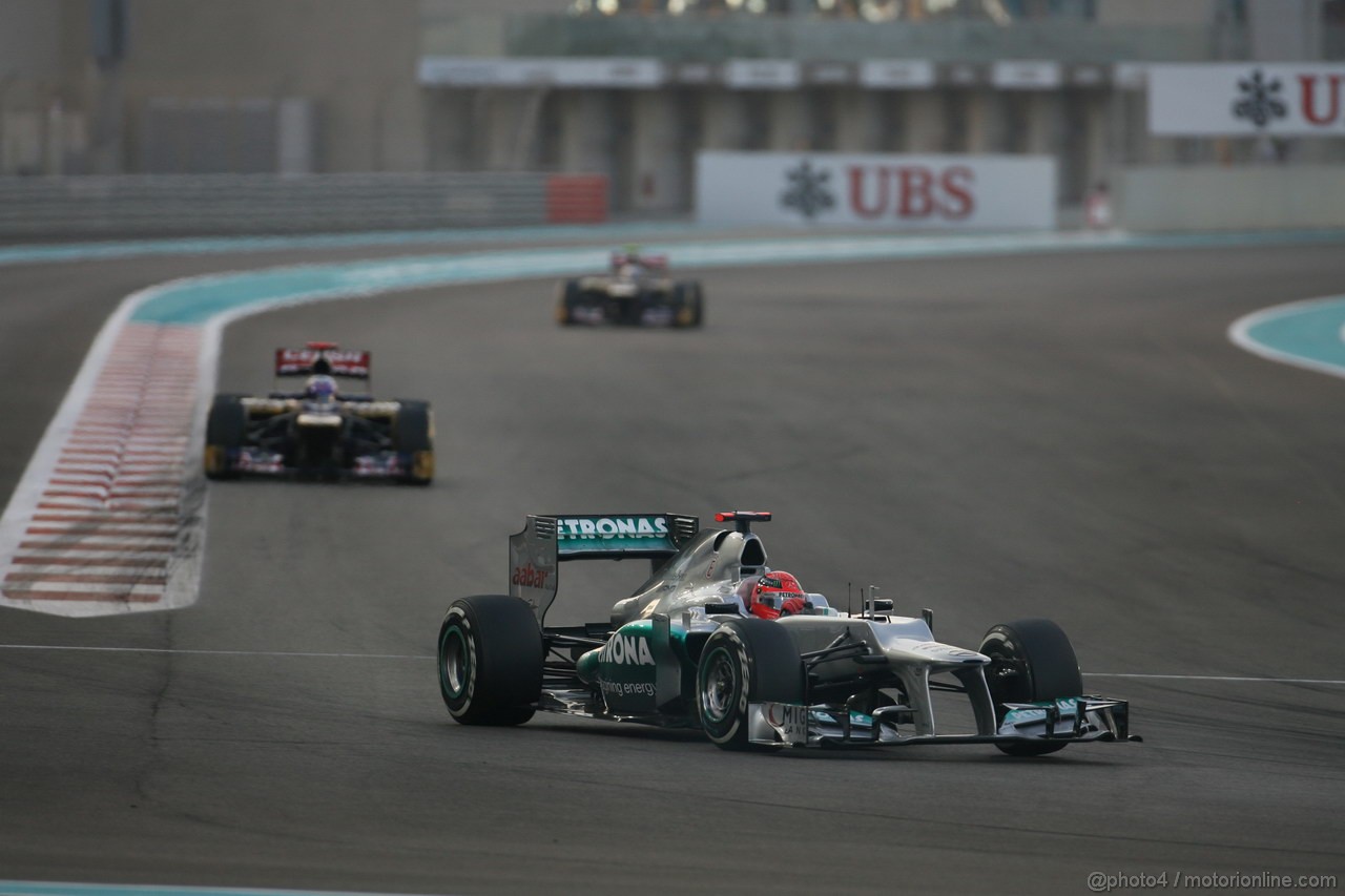 GP ABU DHABI, Gara: Michael Schumacher (GER) Mercedes AMG F1 W03