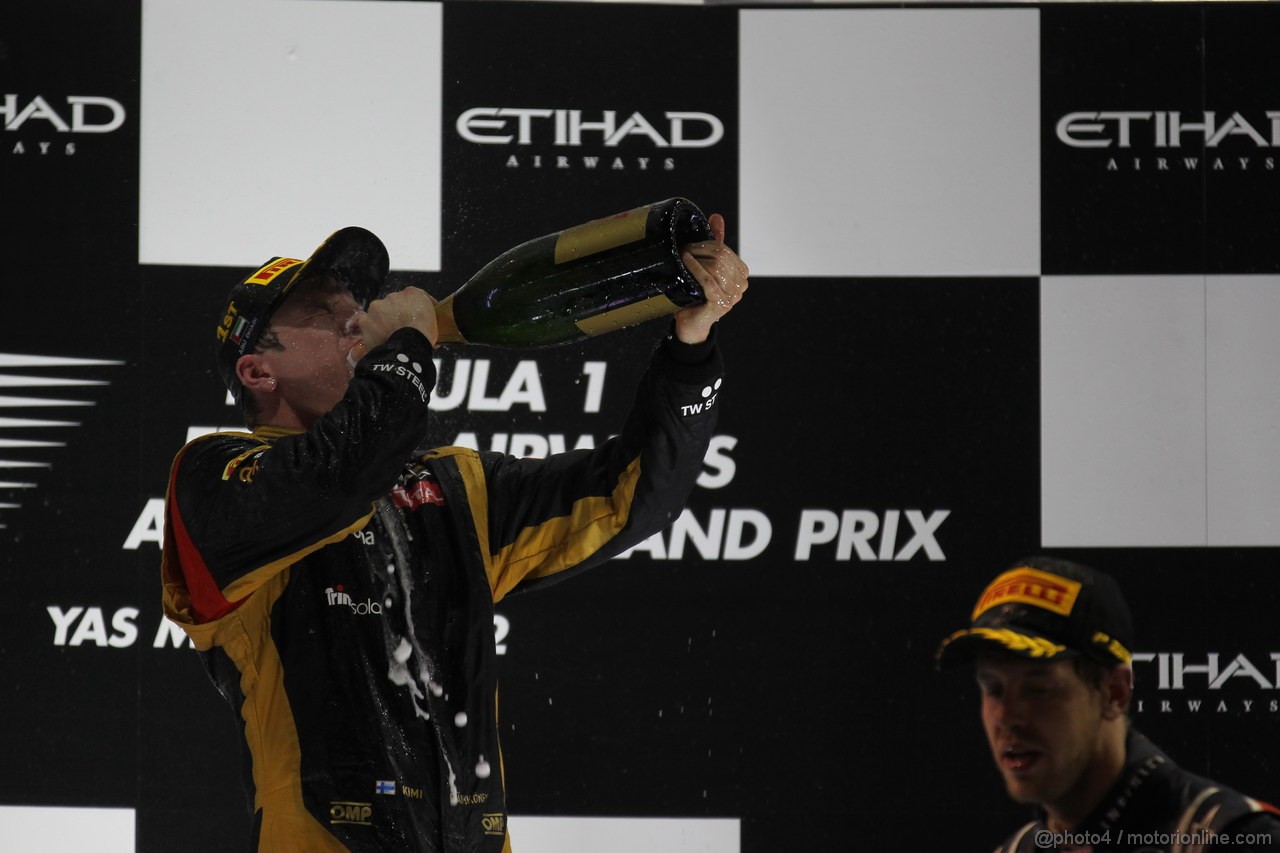 GP ABU DHABI, Podium: Kimi Raikkonen (FIN) Lotus F1 Team E20 (vincitore)