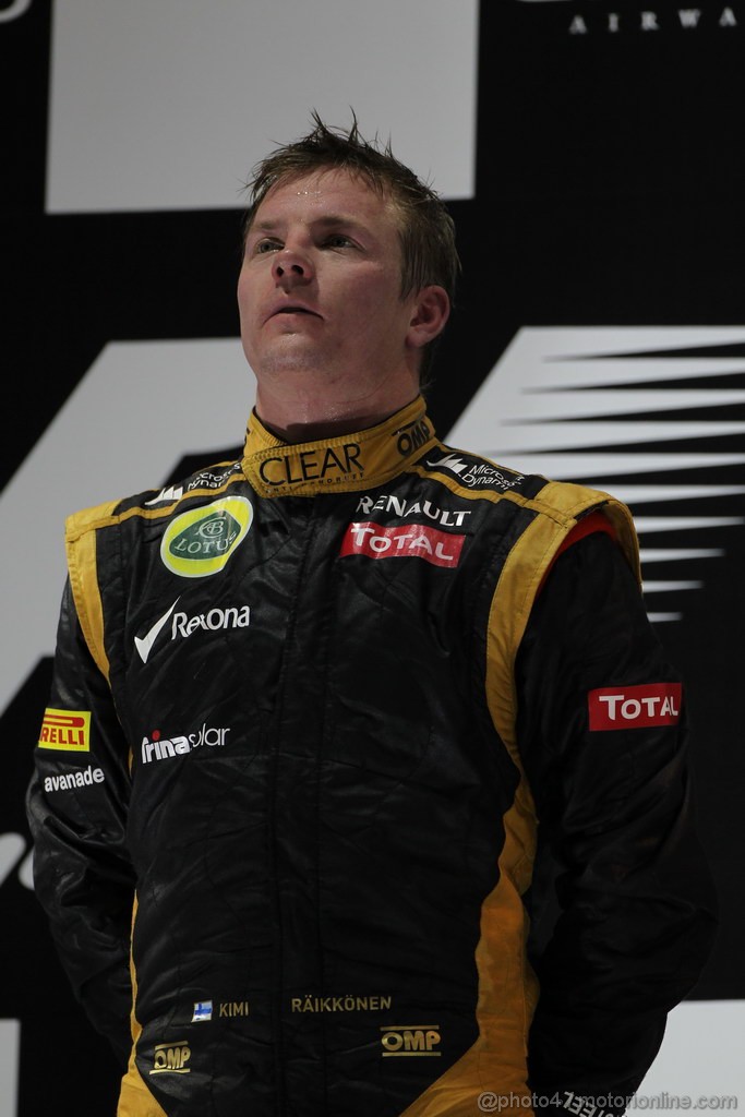 GP ABU DHABI, Podium: Kimi Raikkonen (FIN) Lotus F1 Team E20 (vincitore)