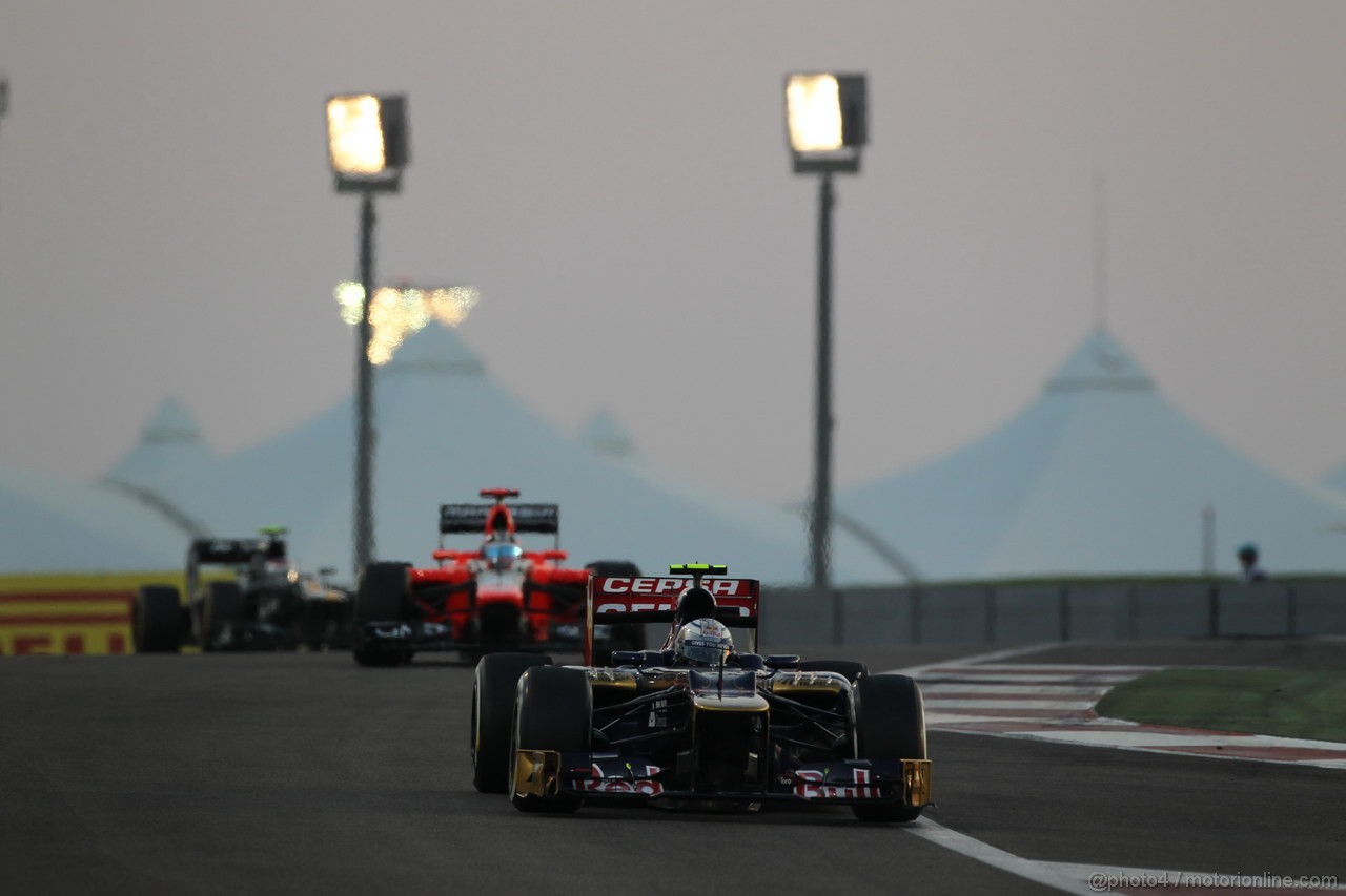 GP ABU DHABI, Gara: Jean-Eric Vergne (FRA) Scuderia Toro Rosso STR7