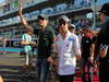 GP ABU DHABI, Drivers Parade: Vitaly Petrov (RUS) Caterham F1 Team CT01 e Sergio Prez (MEX) Sauber F1 Team C31