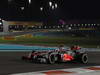 GP ABU DHABI, Gara: Lewis Hamilton (GBR) McLaren Mercedes MP4-27