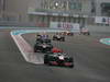 GP ABU DHABI, Gara: Lewis Hamilton (GBR) McLaren Mercedes MP4-27