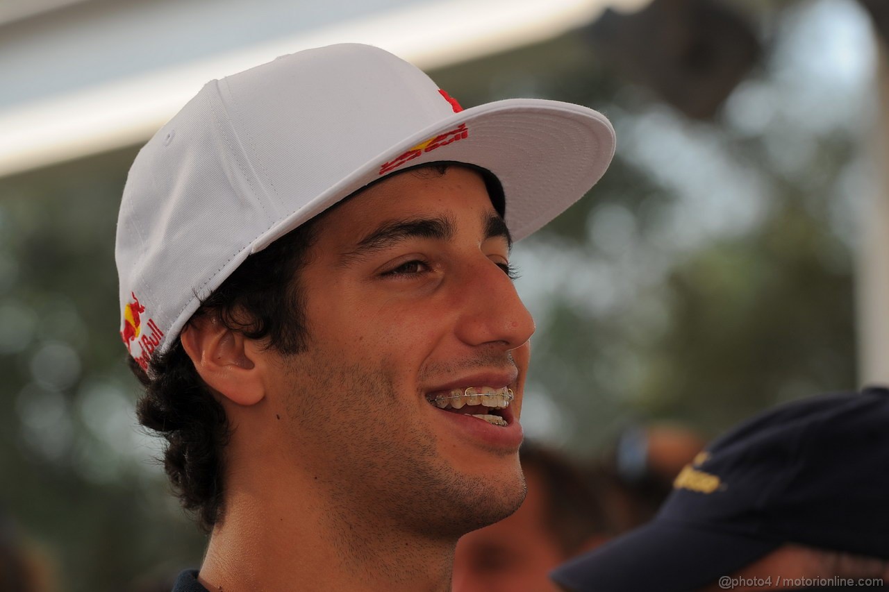 GP ABU DHABI, Daniel Ricciardo (AUS) Scuderia Toro Rosso STR7