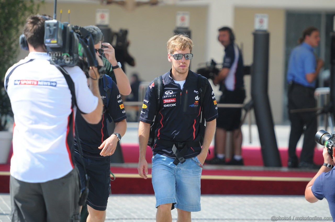 GP ABU DHABI, Sebastian Vettel (GER) Red Bull Racing RB8