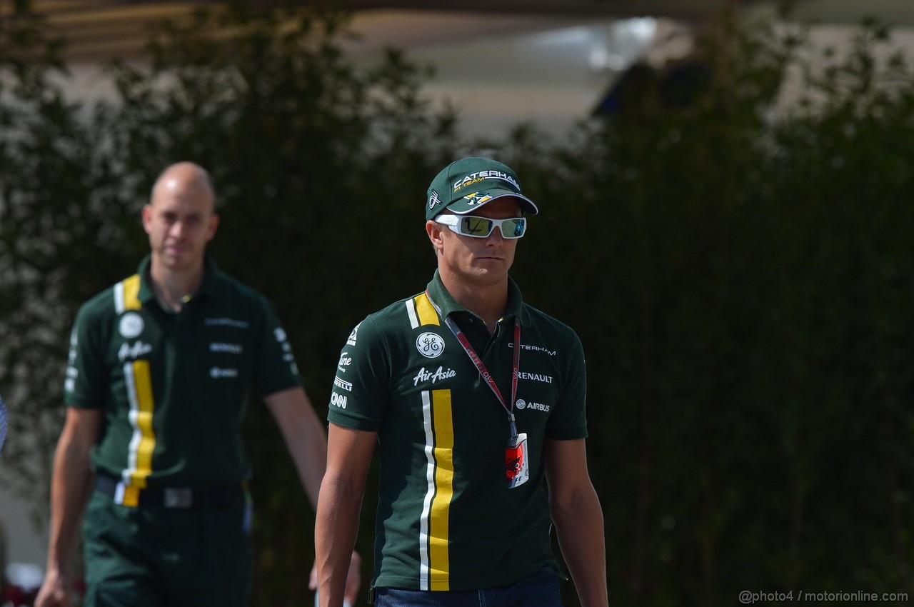 GP ABU DHABI, Heikki Kovalainen (FIN) Caterham F1 Team CT01