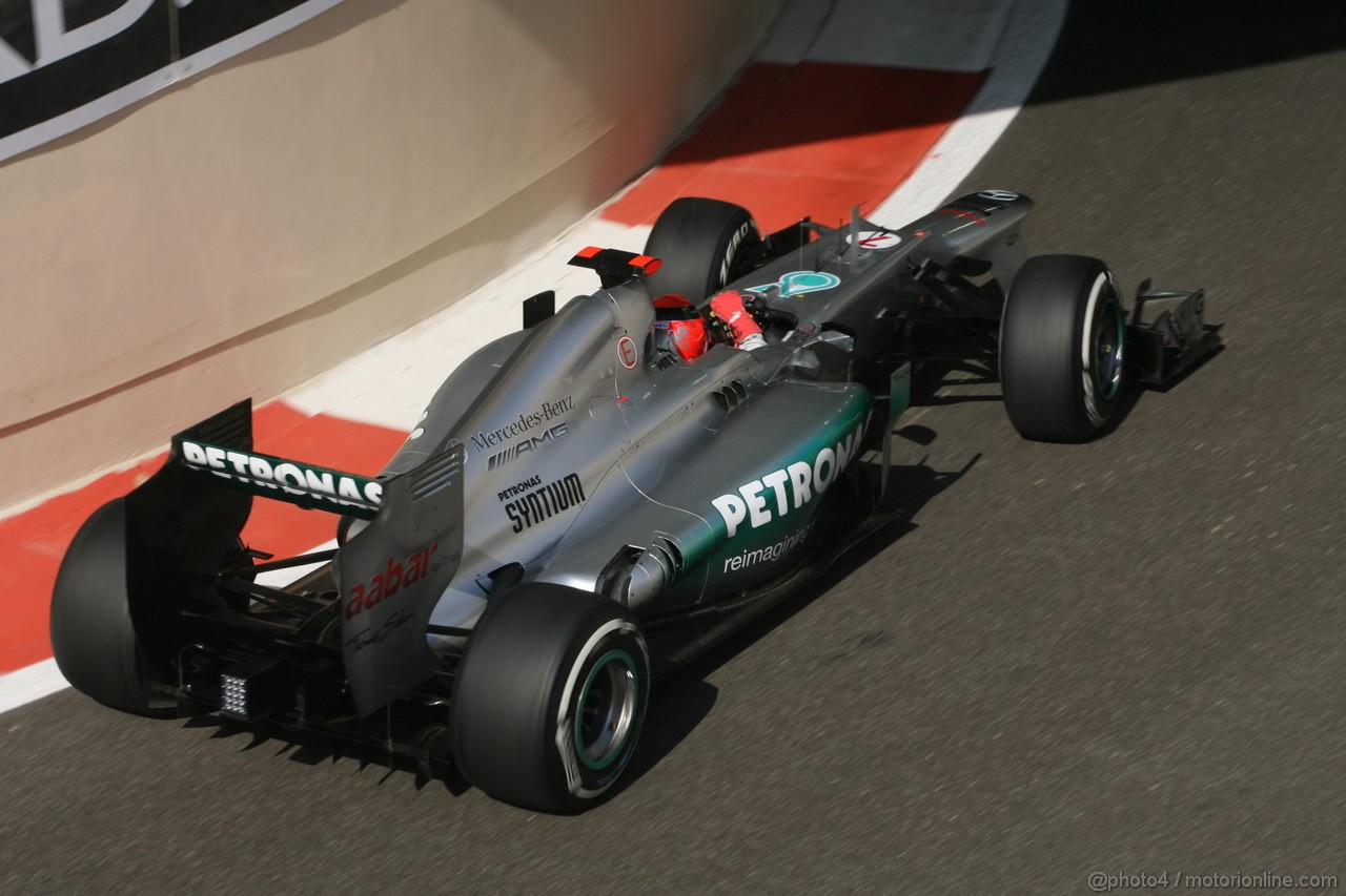 GP ABU DHABI, Prove Libere 3: Michael Schumacher (GER) Mercedes AMG F1 W03