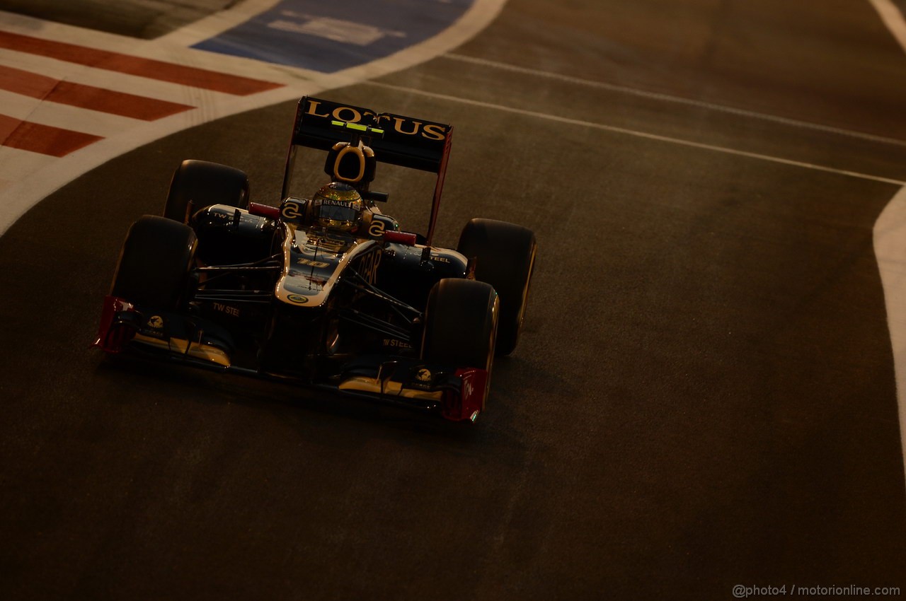 GP ABU DHABI, Qualifiche: Romain Grosjean (FRA) Lotus F1 Team E20
