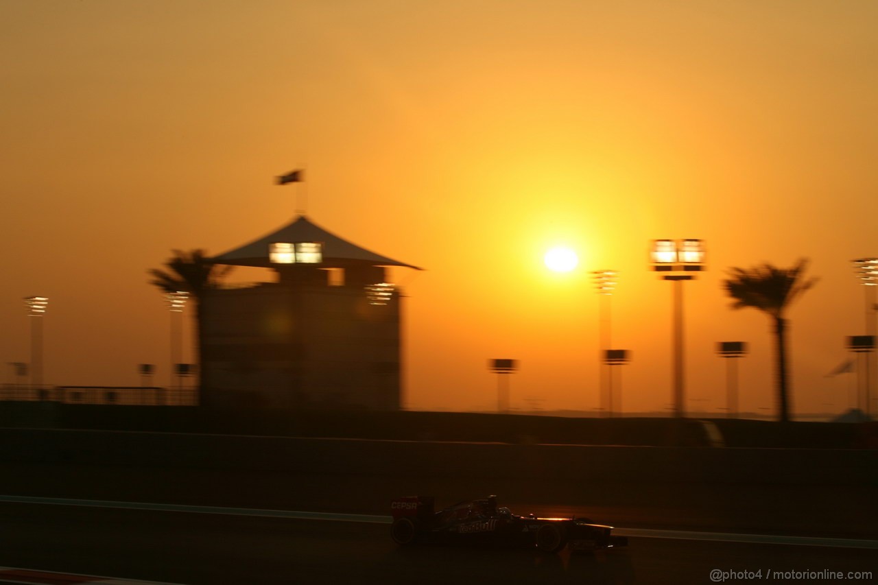 GP ABU DHABI, Qualifiche: Jean-Eric Vergne (FRA) Scuderia Toro Rosso STR7