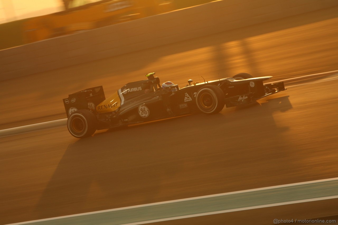 GP ABU DHABI, Qualifiche: Vitaly Petrov (RUS) Caterham F1 Team CT01